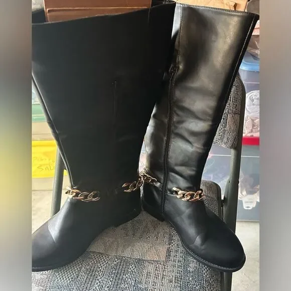Just Fab Remy Chain Detail Riding Black Boots - Picture 5 of 16